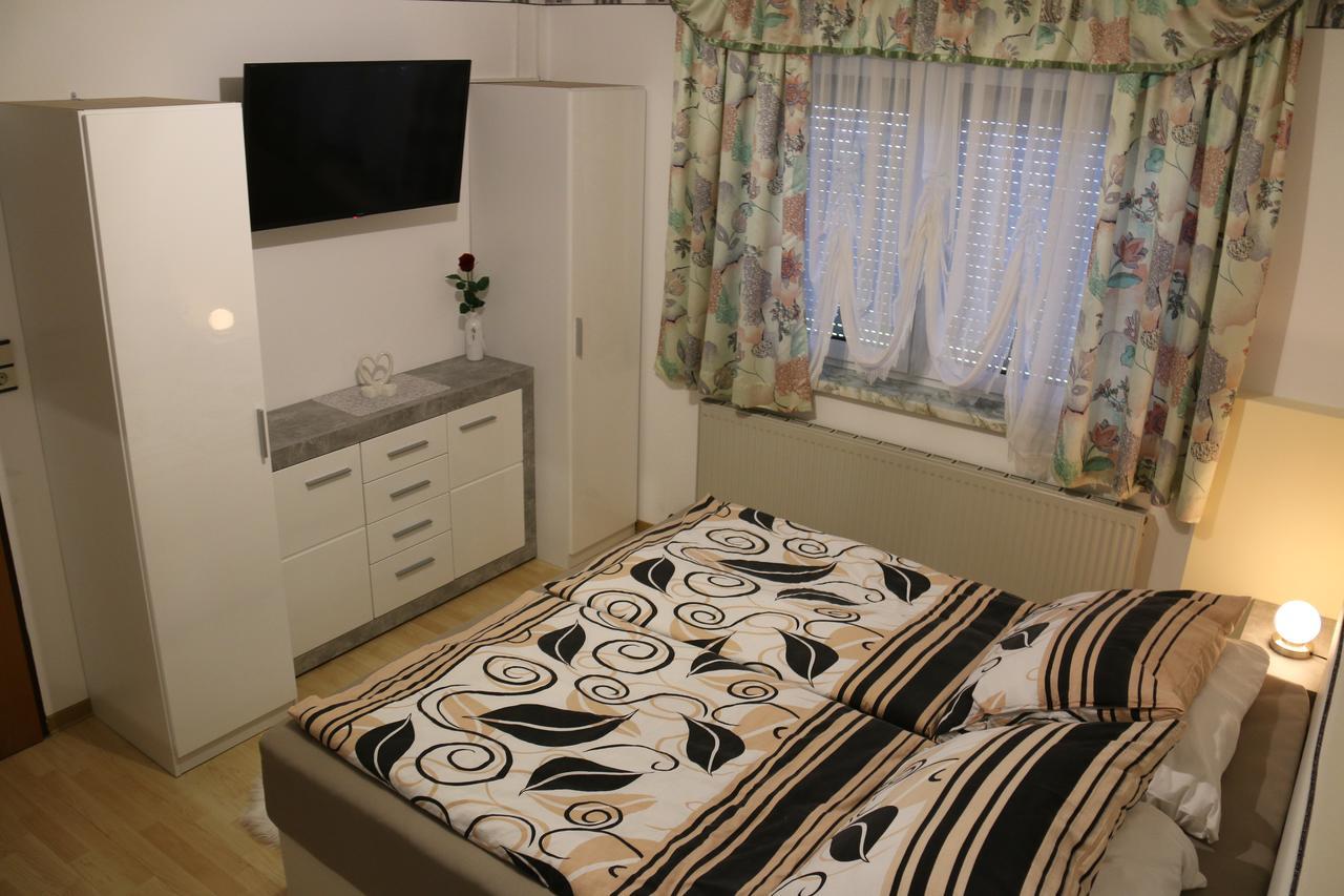 Ferienwohnung Hoebart Dorfstetten Kültér fotó